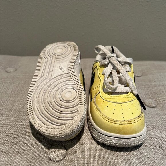 Nike Air Force 1 Kids 6.5C Yellow “Peace Love Basketball” DC7322-700 - Picture 4 of 6